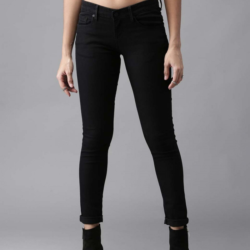 "Women Black Skinny Fit Mid-Rise Clean Look Stretchable Jeans "