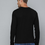 Men Black Solid Round Neck T-shirt